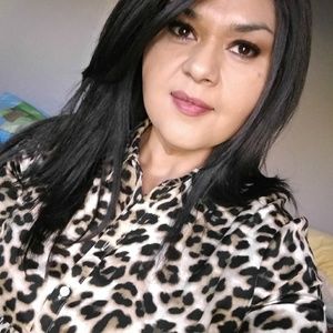 Meet your Posher, Alma